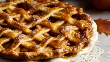 Perfect Toffee Apple Pie