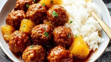 Slow Cooker Sweet and Sour Meatballs
