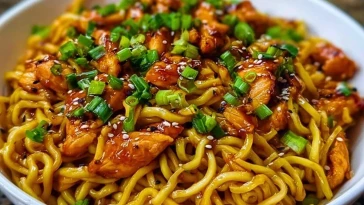 Sticky Garlic Chicken Noodles