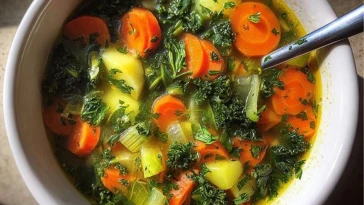 30-Minute Vegetable Detox Soup