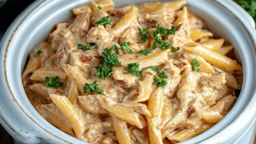 Crock Pot Creamy Cajun Chicken Pasta
