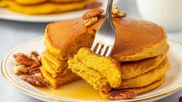 Fluffy Pumpkin Pancakes