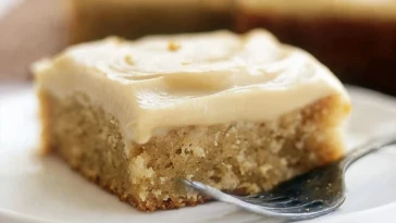 Banana Bars with Salted Caramel Frosting