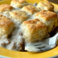 Biscuits & Gravy Casserole