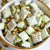 Easy Pistachio Puppy Chow