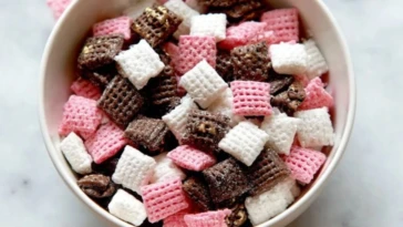 Sweet Easy Neapolitan Puppy Chow Snack Mix