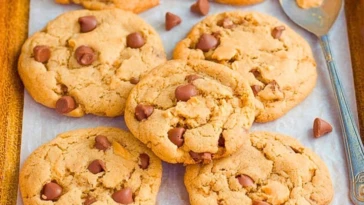 Chocolate Chip and Peanut Butter Chip Cookies