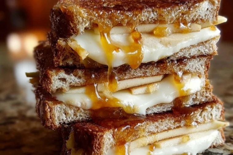 Smoked Gouda Apple Grilled Cheese