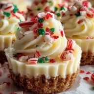 No-Bake Christmas Mini Cheesecakes