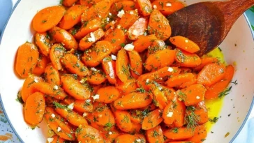 Easter Garlic Herb Carrots