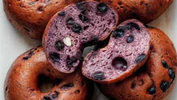 Homemade Blueberry Bagels