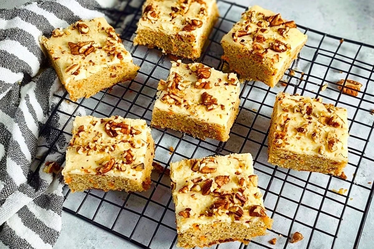 Moist Carrot Cake Blondies