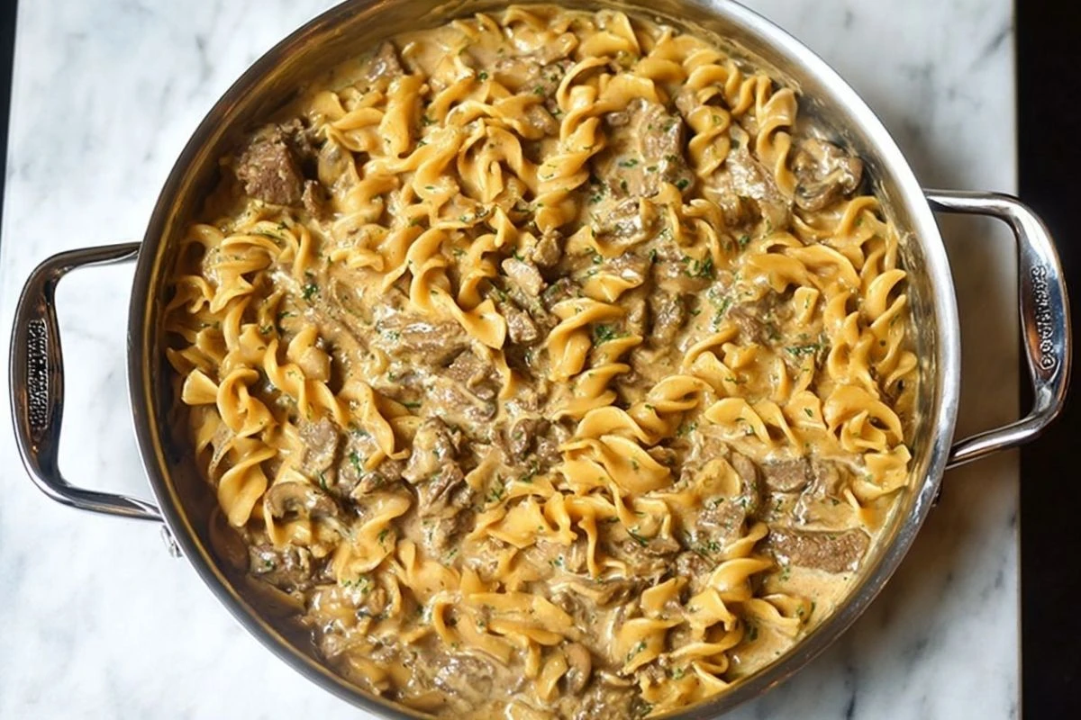 One Pot Beef Stroganoff